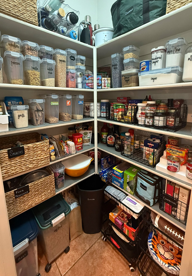 Oliver Pantry